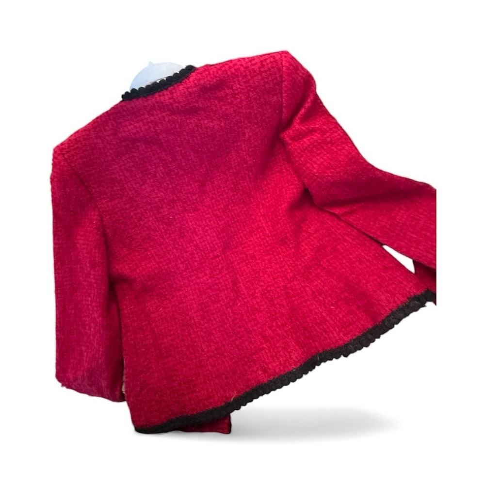 VINTAGE Chic Raseberry Red/Pink Jacket with Black Trim and Gold Buttons - Picture 5 of 8